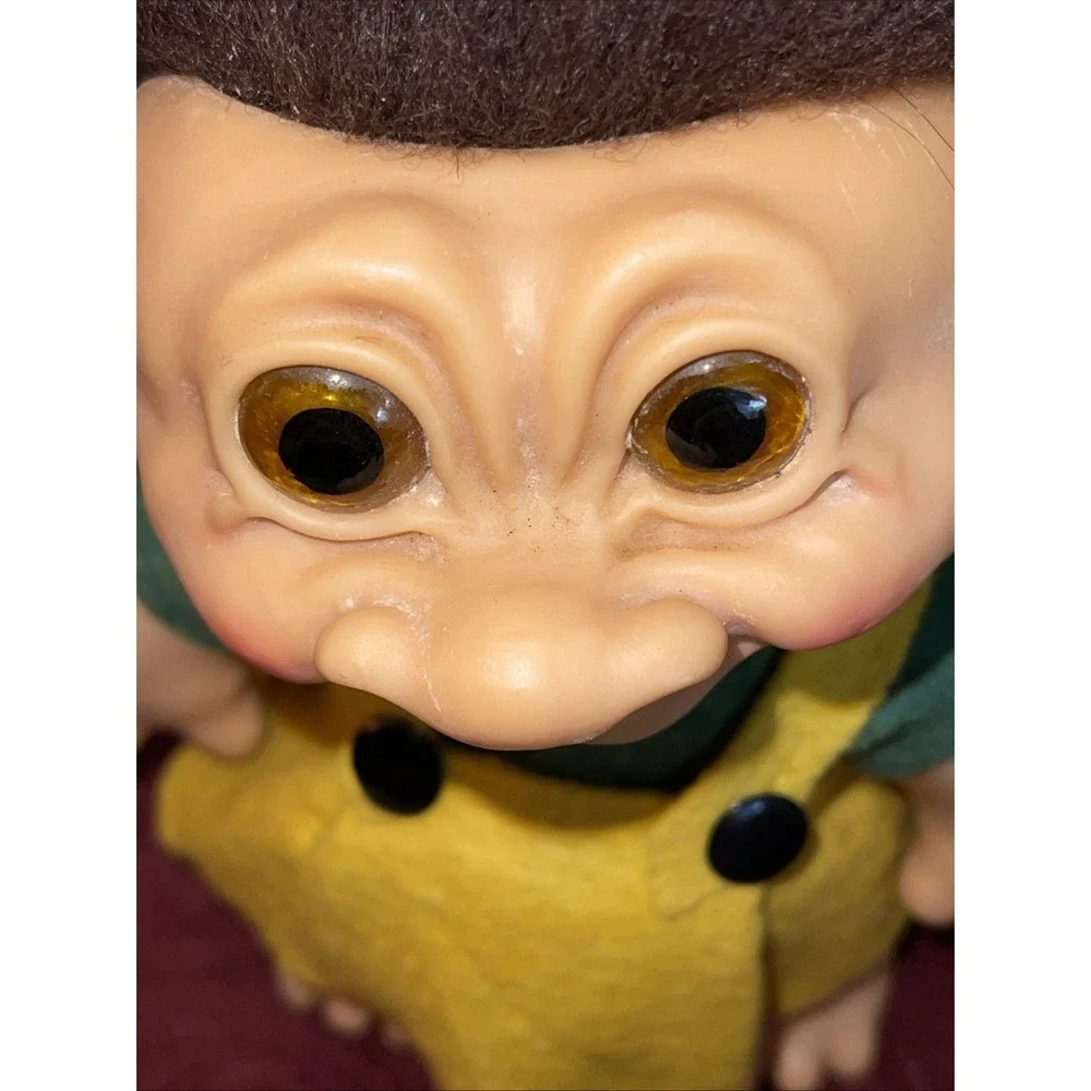 Large Vintage 9